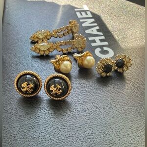 💖 Elegant Black and Gold Earrings Set Tory Burch and others…
